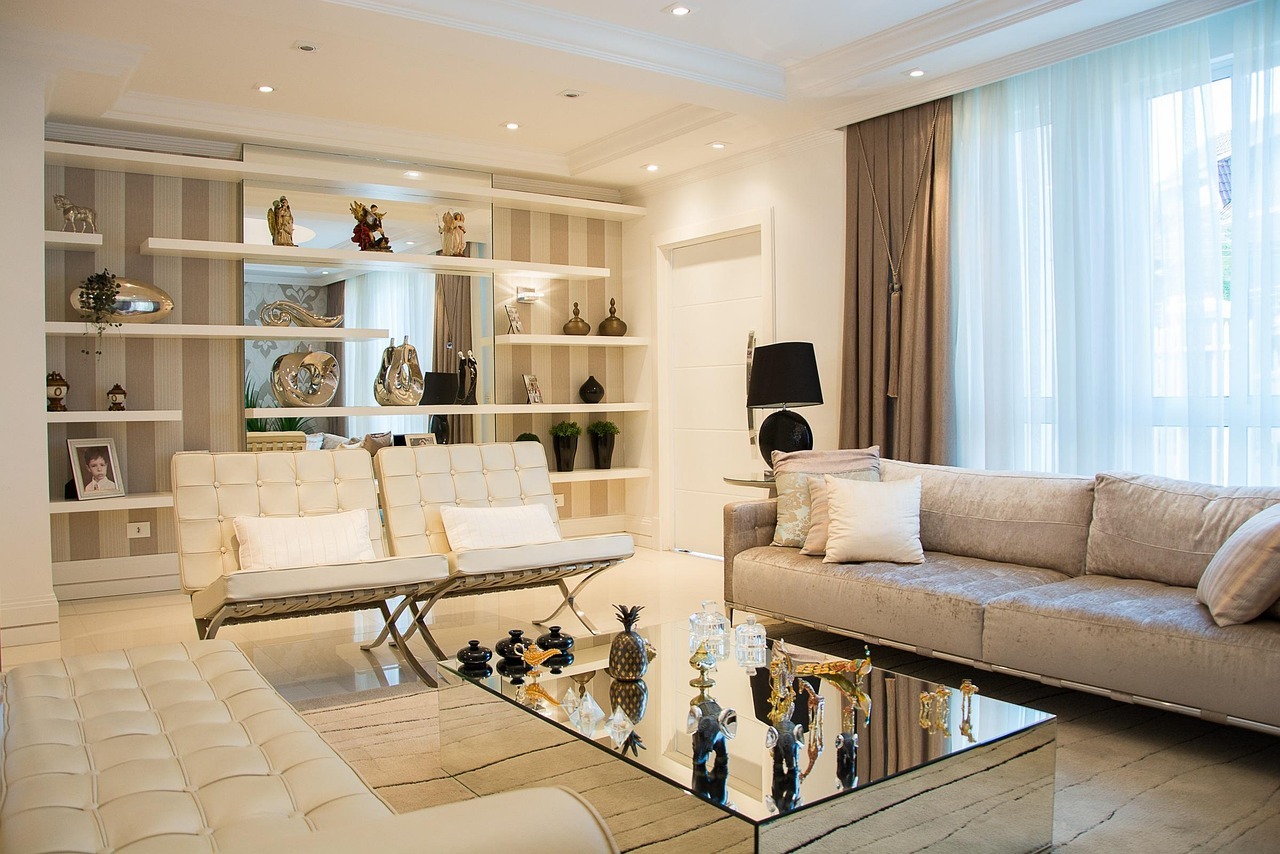 Ambiente living moderno e accogliente dopo intervento di Home Staging